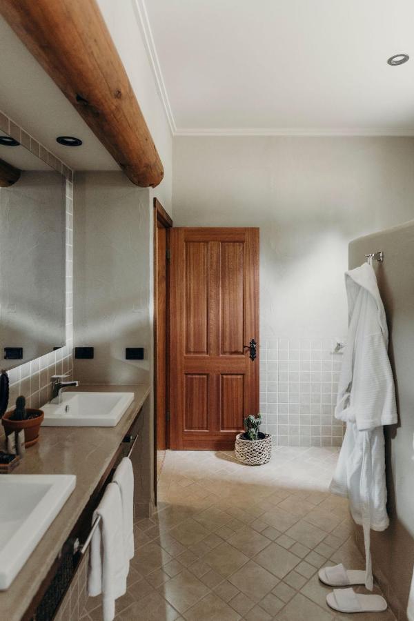 Casa La Vina Pokolbin - Romantic Villas With Outdoor Hot Tubs And Fireplaces المظهر الخارجي الصورة