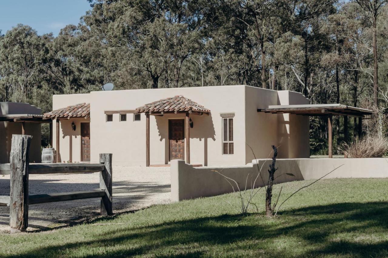 Casa La Vina Pokolbin - Romantic Villas With Outdoor Hot Tubs And Fireplaces المظهر الخارجي الصورة