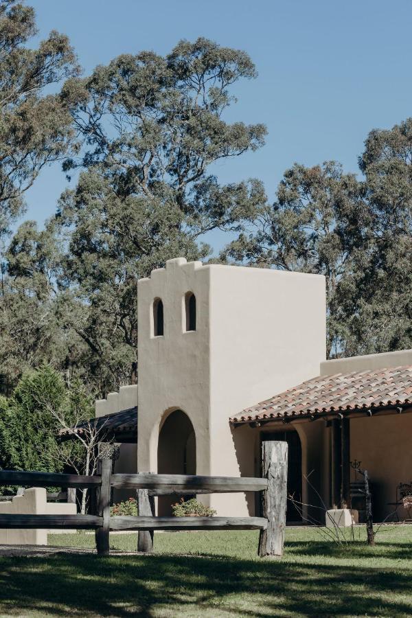 Casa La Vina Pokolbin - Romantic Villas With Outdoor Hot Tubs And Fireplaces المظهر الخارجي الصورة