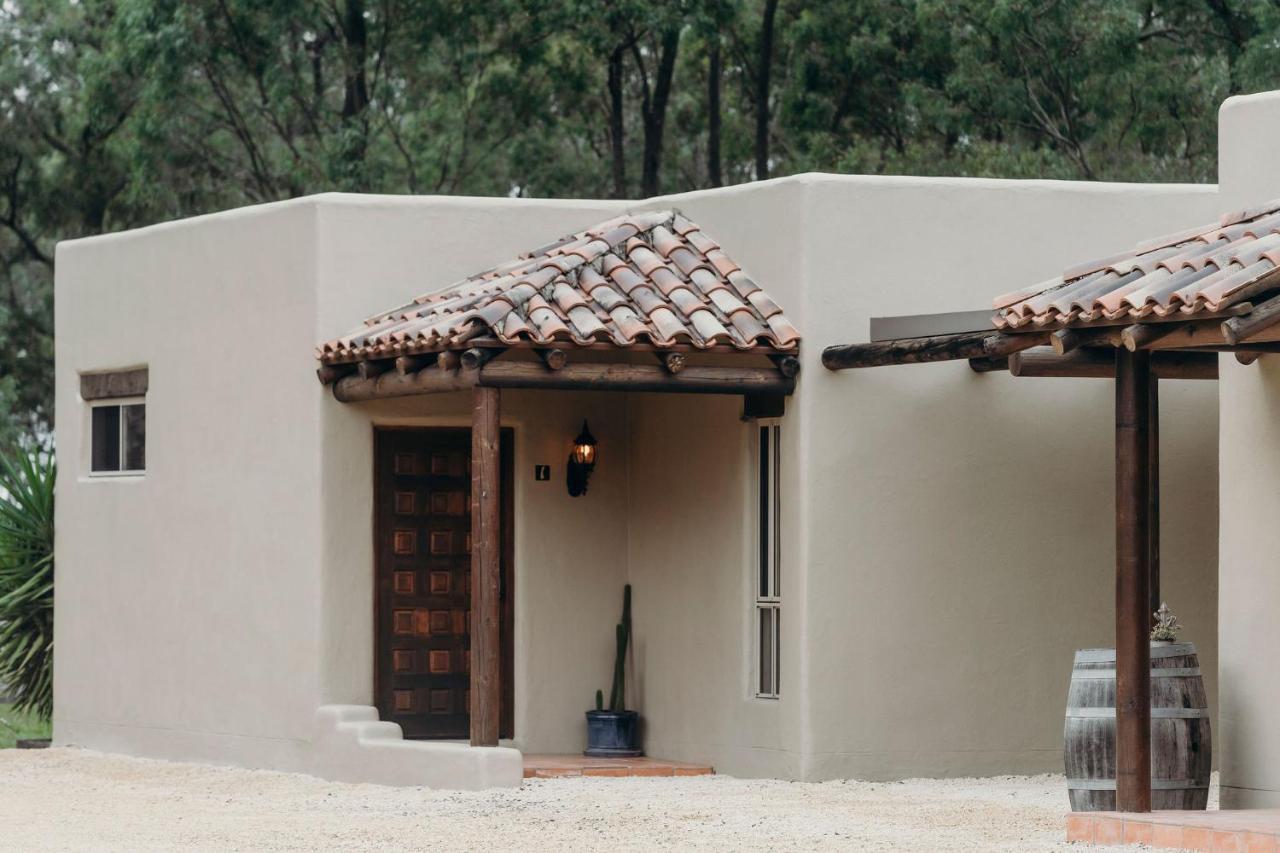 Casa La Vina Pokolbin - Romantic Villas With Outdoor Hot Tubs And Fireplaces المظهر الخارجي الصورة