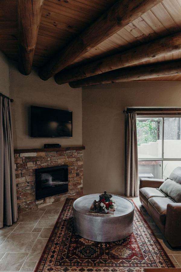 Casa La Vina Pokolbin - Romantic Villas With Outdoor Hot Tubs And Fireplaces المظهر الخارجي الصورة