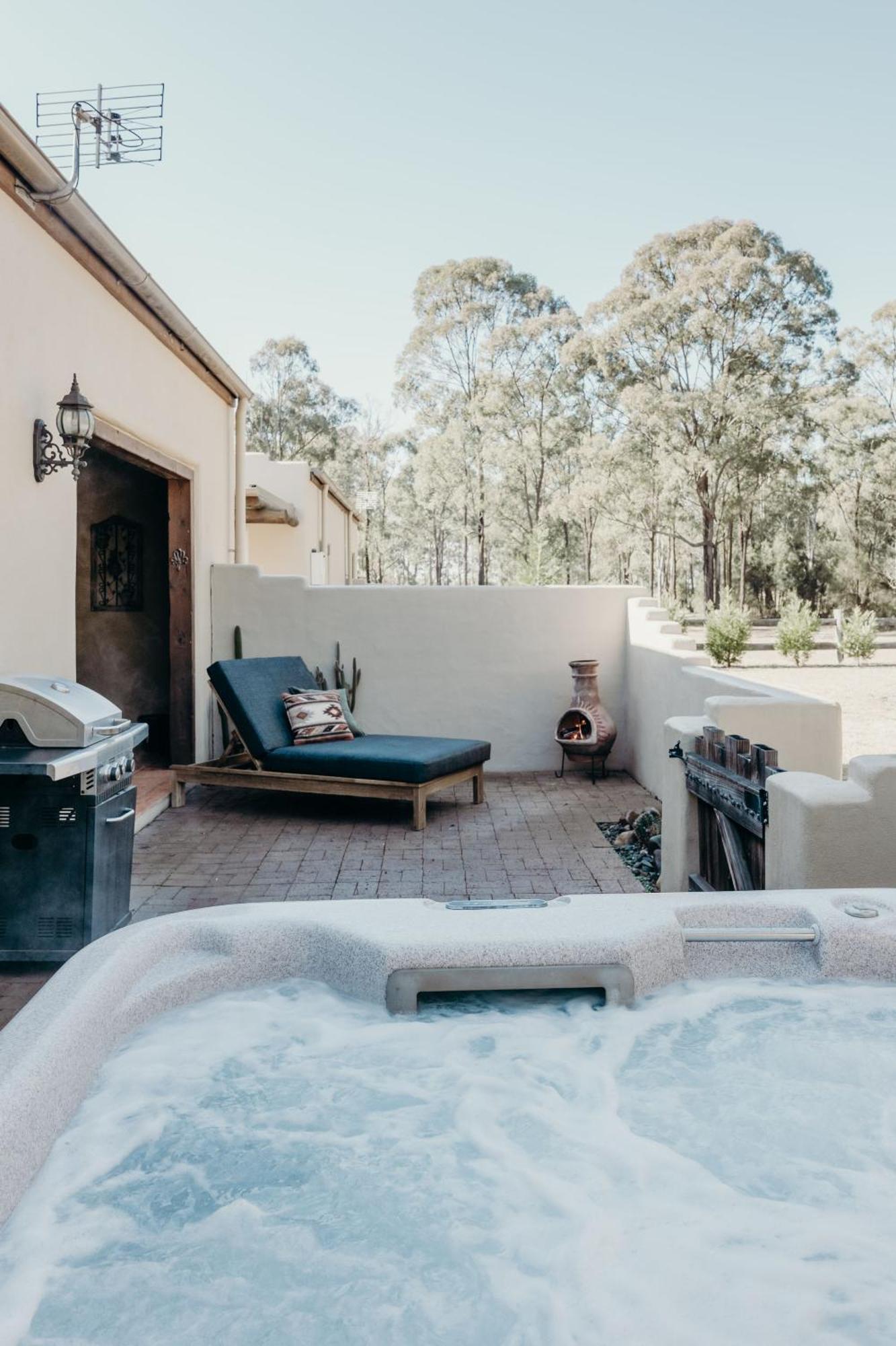 Casa La Vina Pokolbin - Romantic Villas With Outdoor Hot Tubs And Fireplaces المظهر الخارجي الصورة